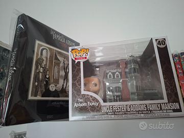 La Famiglia Addams + Funko Mansion Fester Set