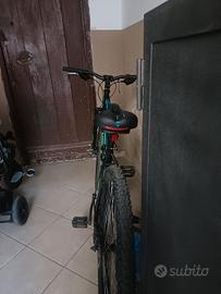 Mountain Bike HOGAN 29" – Upgrade Movimento centra