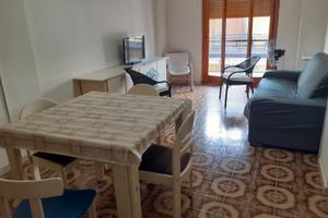 Giugno Luglio sul corso a 150mt dal mare