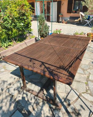 Tavolo da giardino