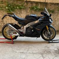 Aprilia rsv4 1100 factory 2022