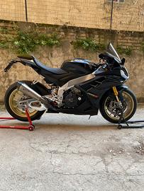 Aprilia rsv4 1100 factory 2022