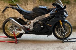 Aprilia rsv4 1100 factory 2022