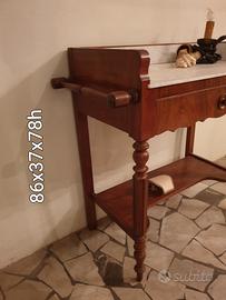 Antica toilette