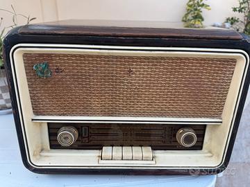 Radio giradischi vintage Geloso anni ‘50