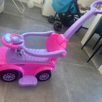Macchina per bambini con suoni e luci