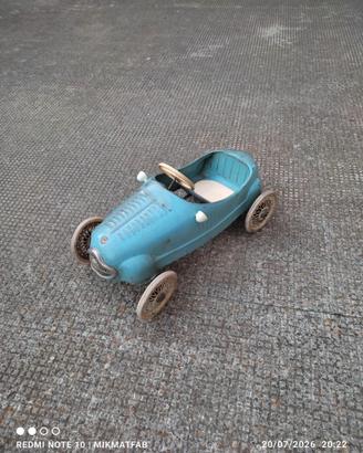 Auto a pedali