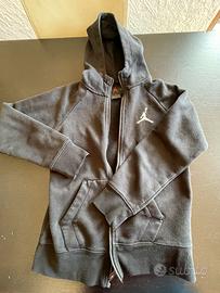 Felpa nera, Jordan 10/12 anni