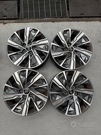 4 Cerchi Usati Originali HYUNDAI TUCSON 7X17 5X114