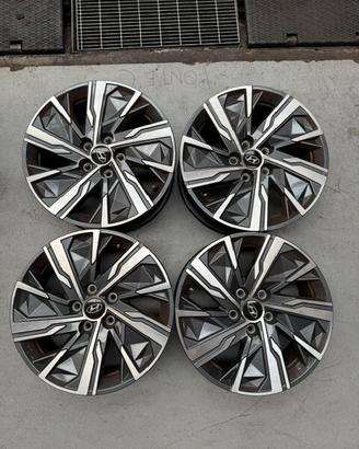 4 Cerchi Usati Originali HYUNDAI TUCSON 7X17 5X114