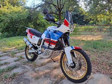 Africa Twin 750 preparazione Boano