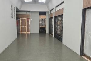 Storico locale commerciale in centro a Brugnera