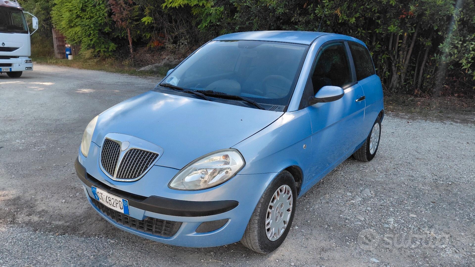 Lancia Ypsilon