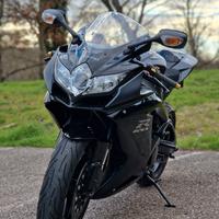 GSXR 750 K8
