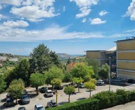 Appartamento luminoso e panoramico mare