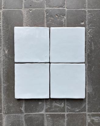 Piastrelle smaltate bianco lucido