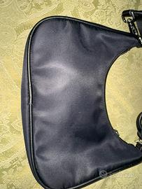 Mini borsa Prada Re-edition 2005