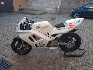 Honda CBR 600 F 1991 pista/strada