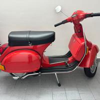 Piaggio vespa P200E 1980 FMI targa oro