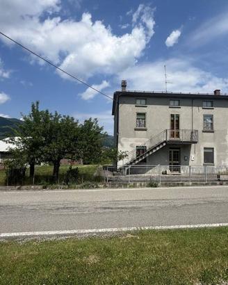 Casa indipendente di 150 m² con 4 locali e box aut