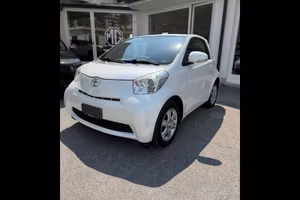 Toyota iQ 1.0