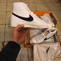 NIKE BLAZER