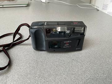 Yashica T3 Super Carl Zeiss Tessar 2.8/35