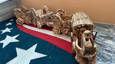 Treno in legno