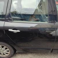 Porta posteriore dx RENAULT SCENIC del 2009