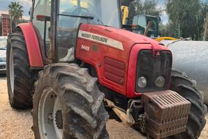 Trattore agricolo MASSEY 5455