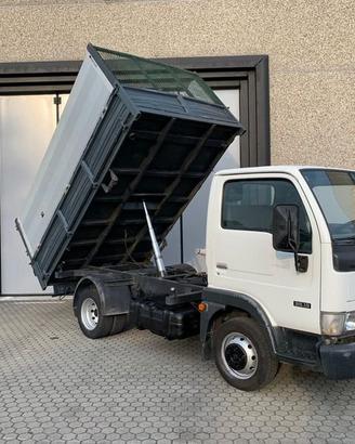 Nissan NT400 Cabstar 3.0 TD 125cv - Ribaltabi...