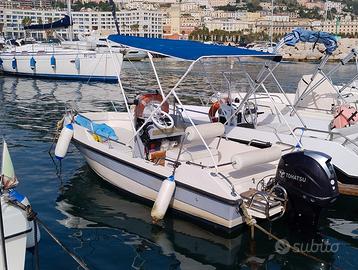 barca Romar 5m con motore Tohatsu 40 cv