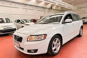 Volvo V50 D2 1.6 D 115cv 6MARCE ok Neopatentati