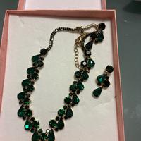 Parure elegante giracollo e orecchini