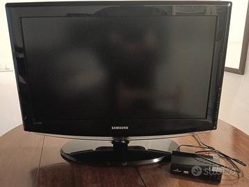 TV lcd Samsung 26" +  decoder DVB-T2