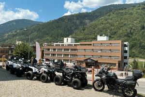 benelli TRK 500 meno di 1000km e 3 quad LEM