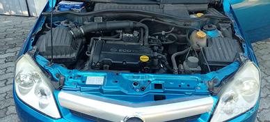 0pel Tigra anno 2005