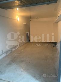 Box/Posto auto Rozzano [01 - Box Gramsci VRG]
