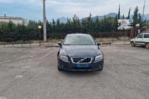 VOLVO V70 con cambio automatico nuovo 