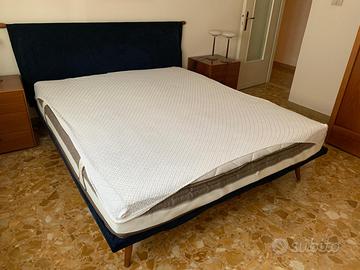 Letto matrimoniale con materasso