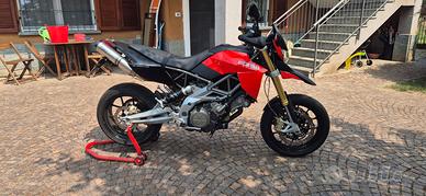Aprilia  Dorsoduro  750 2011
