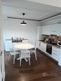 Esclusivo bilocale con giardino, zona piazza Diaz