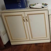 Mobile basso a due ante