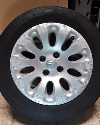 Set 4 Gomme + Cerchi in Lega 15" Originali Citroen