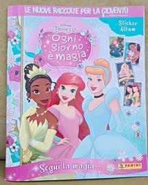 Figurine album Disney Princess "giorno è magia"