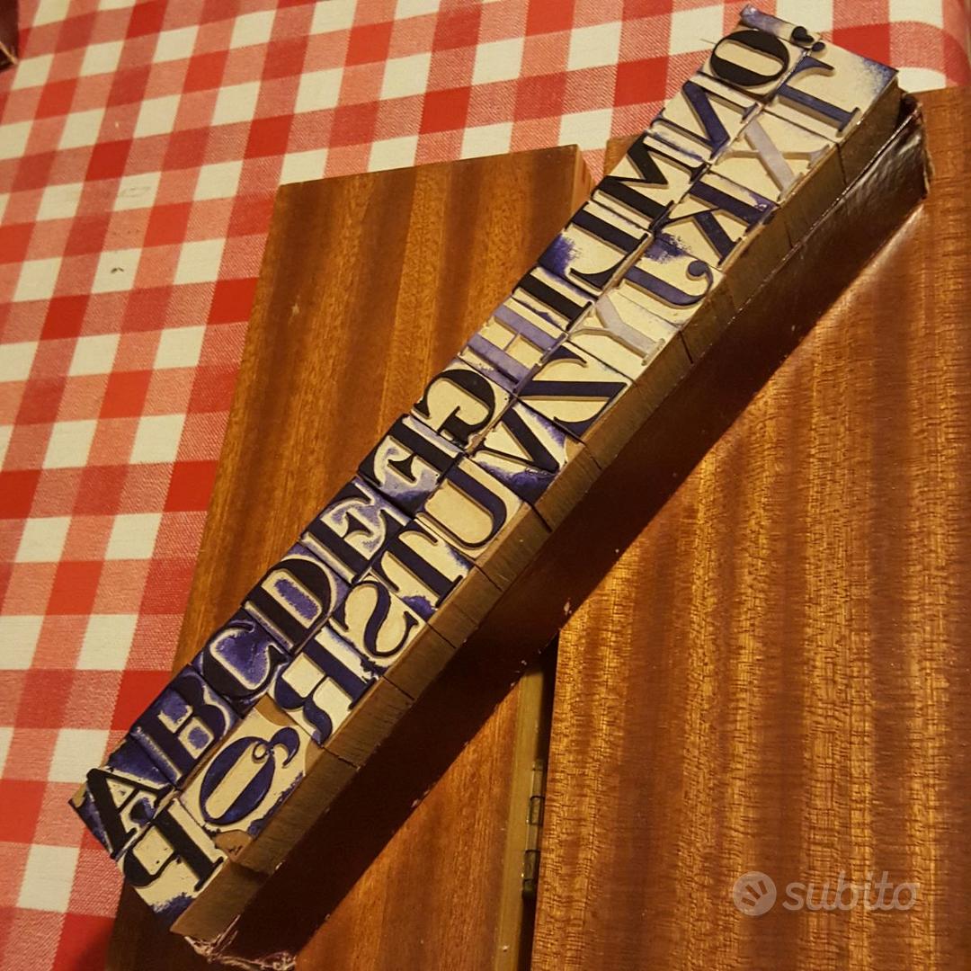 27 Timbri: Lettere dell'Alfabeto; in legno - Tutto per i bambini In vendita  a Bologna