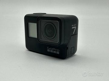 GoPro Hero 7 Black + Accessori - Come nuova