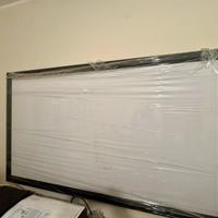 Proiettore e maxischermo home cinema