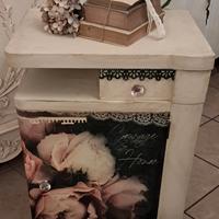 Mobiletto Shabby Chic 