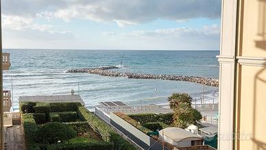 Bilocale sul mare con aria condizionata